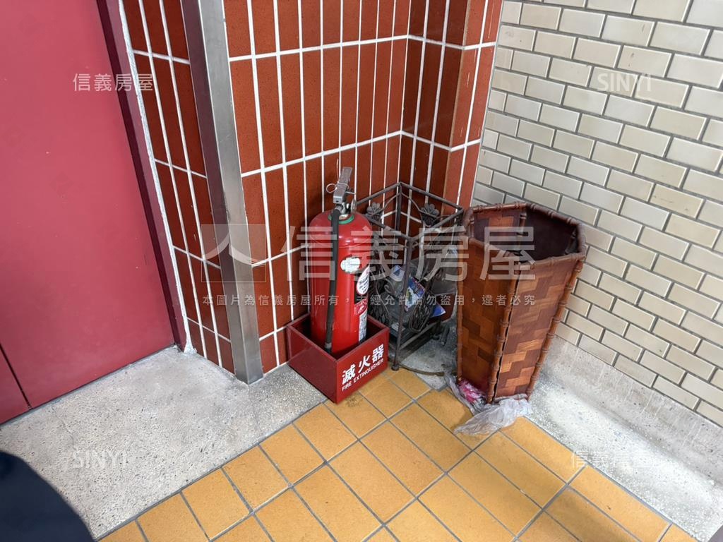 微風華廈高樓方正採光通風房屋室內格局與周邊環境
