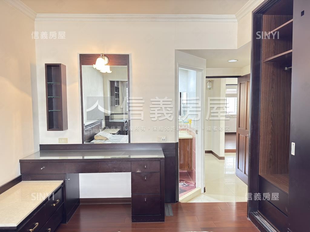 微風華廈高樓方正採光通風房屋室內格局與周邊環境