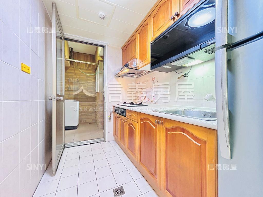 宏國真愛高樓三房車位房屋室內格局與周邊環境