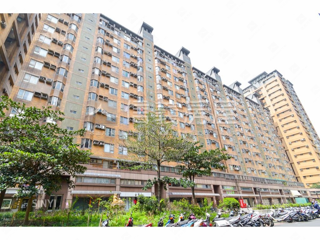 宏國真愛高樓三房車位房屋室內格局與周邊環境