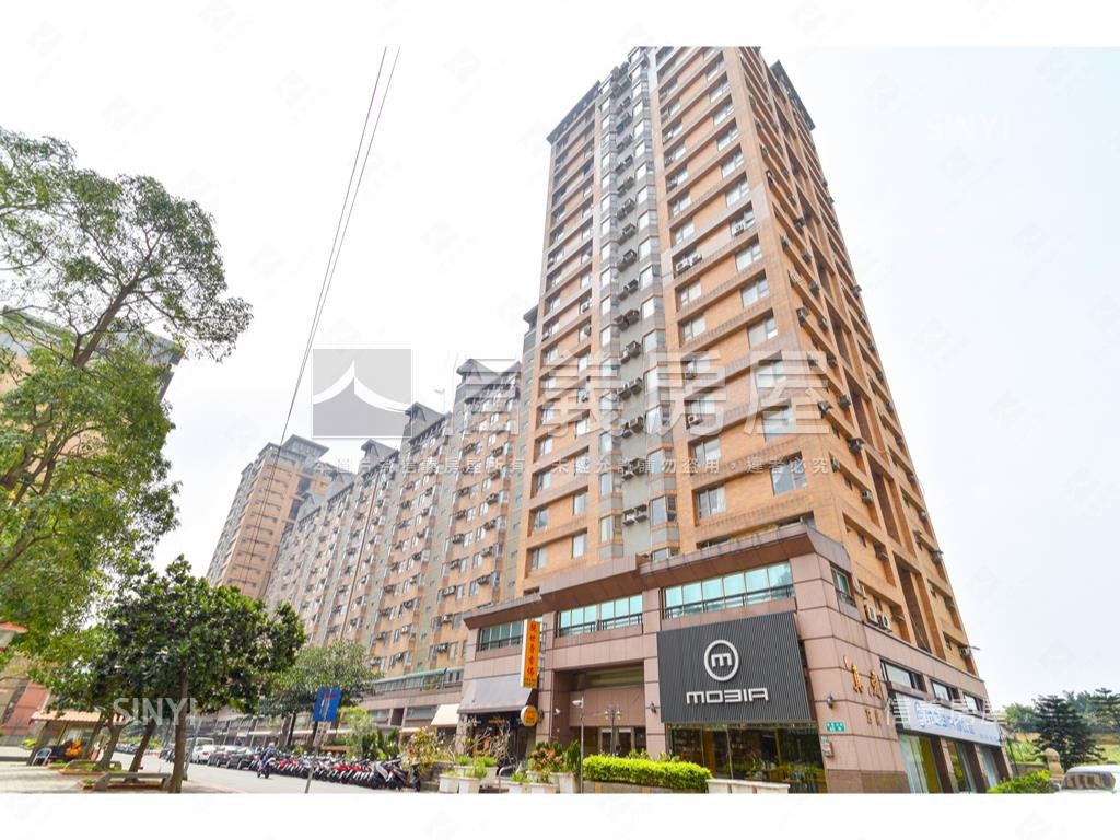 宏國真愛高樓三房車位房屋室內格局與周邊環境