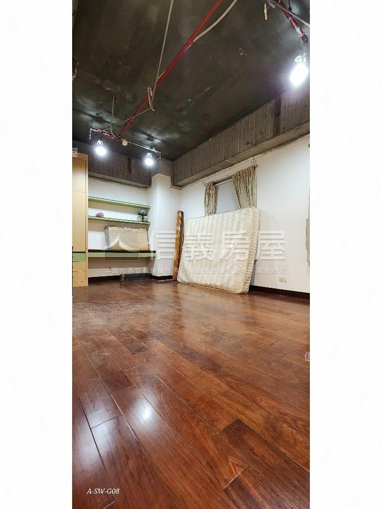 湖適三房平面車位房屋室內格局與周邊環境