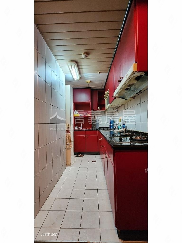 湖適三房平面車位房屋室內格局與周邊環境