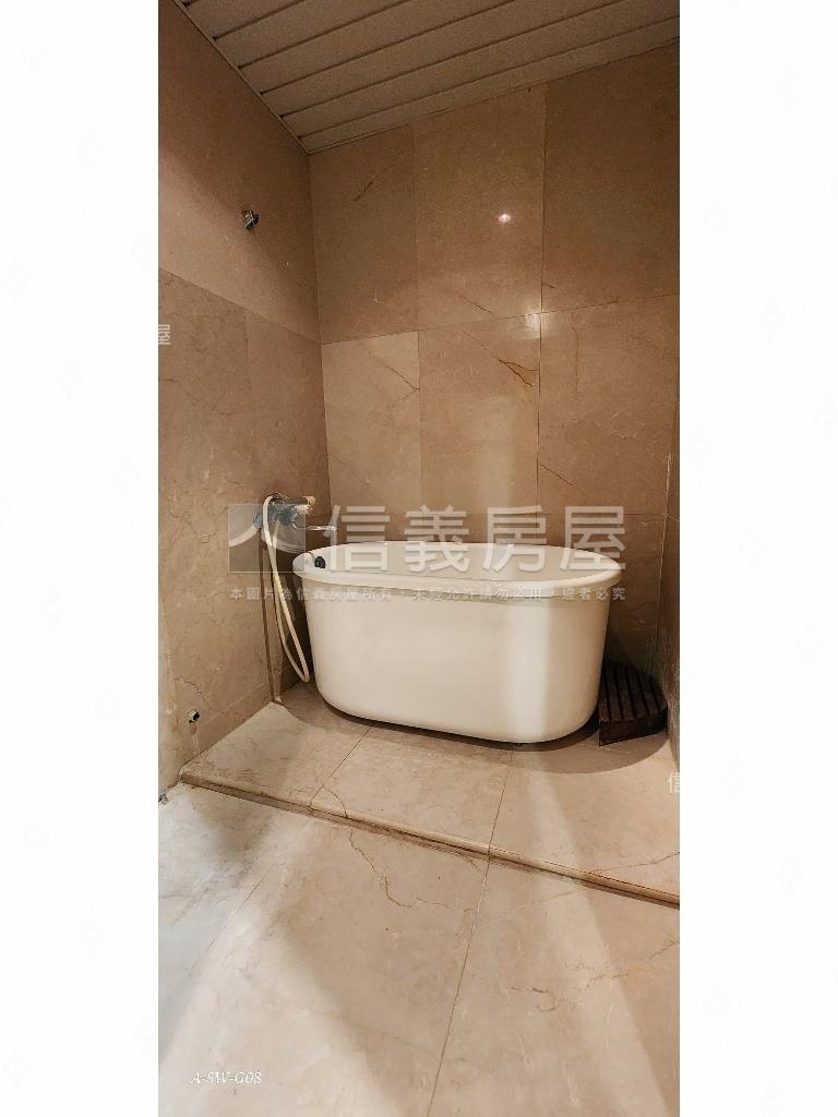 湖適三房平面車位房屋室內格局與周邊環境