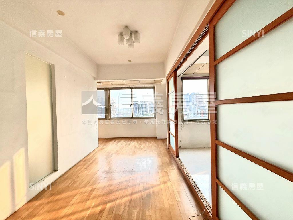 糖安居朝南三房平車房屋室內格局與周邊環境