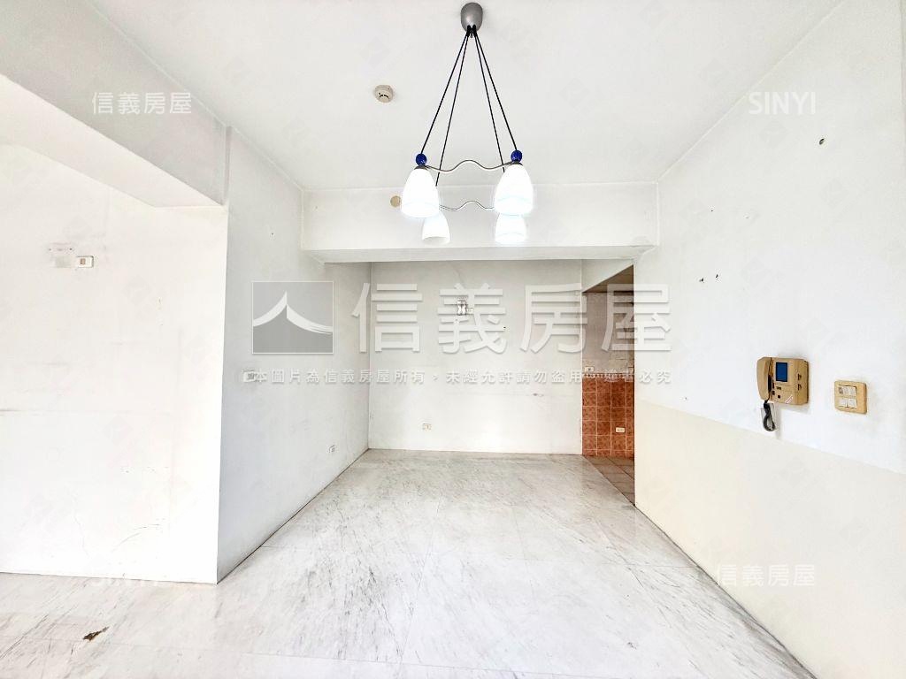 糖安居朝南三房平車房屋室內格局與周邊環境