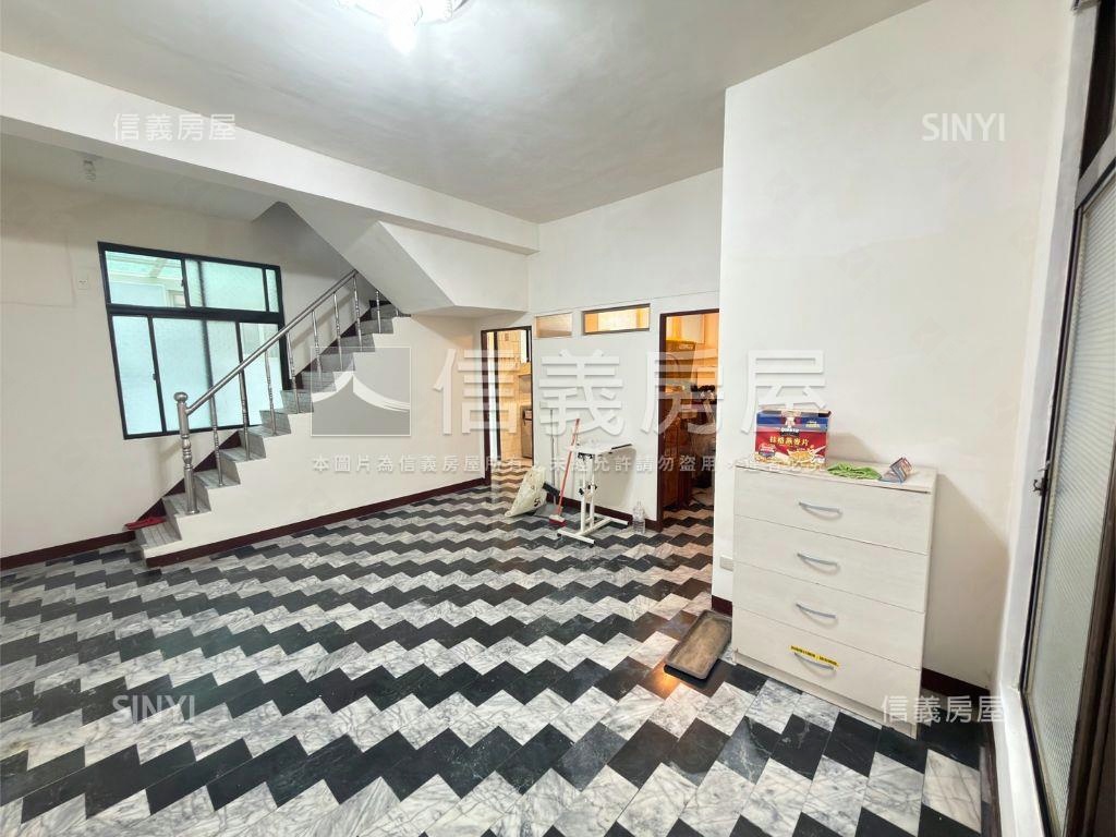 中正路低總價漂亮透天房屋室內格局與周邊環境