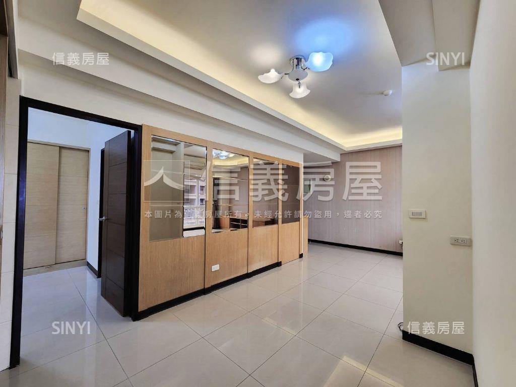 法國香榭景觀大兩房車位房屋室內格局與周邊環境
