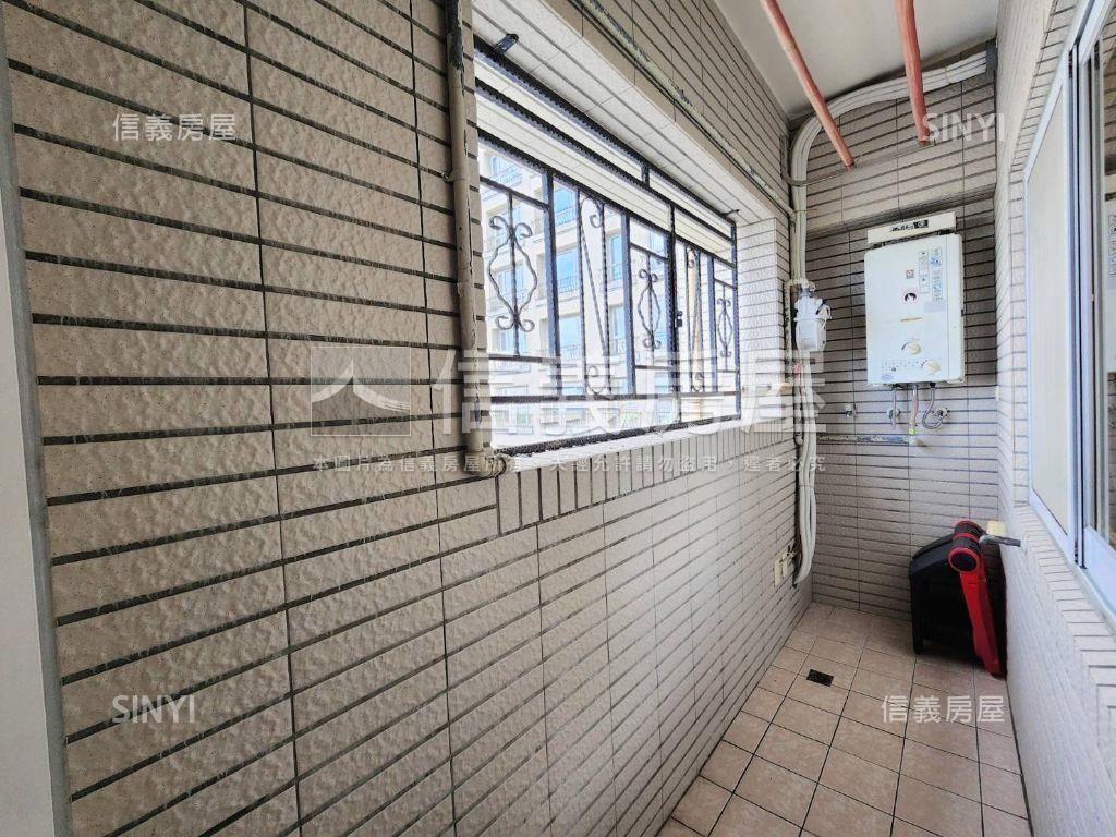法國香榭景觀大兩房車位房屋室內格局與周邊環境
