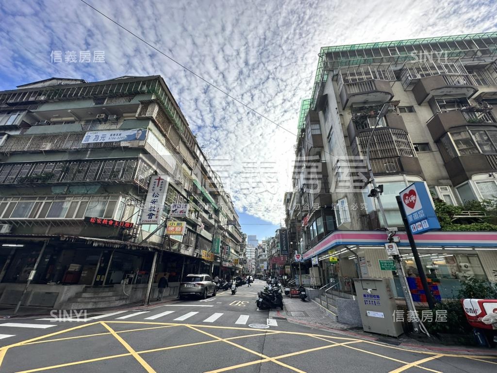 電梯三房之銀行在我家樓下房屋室內格局與周邊環境