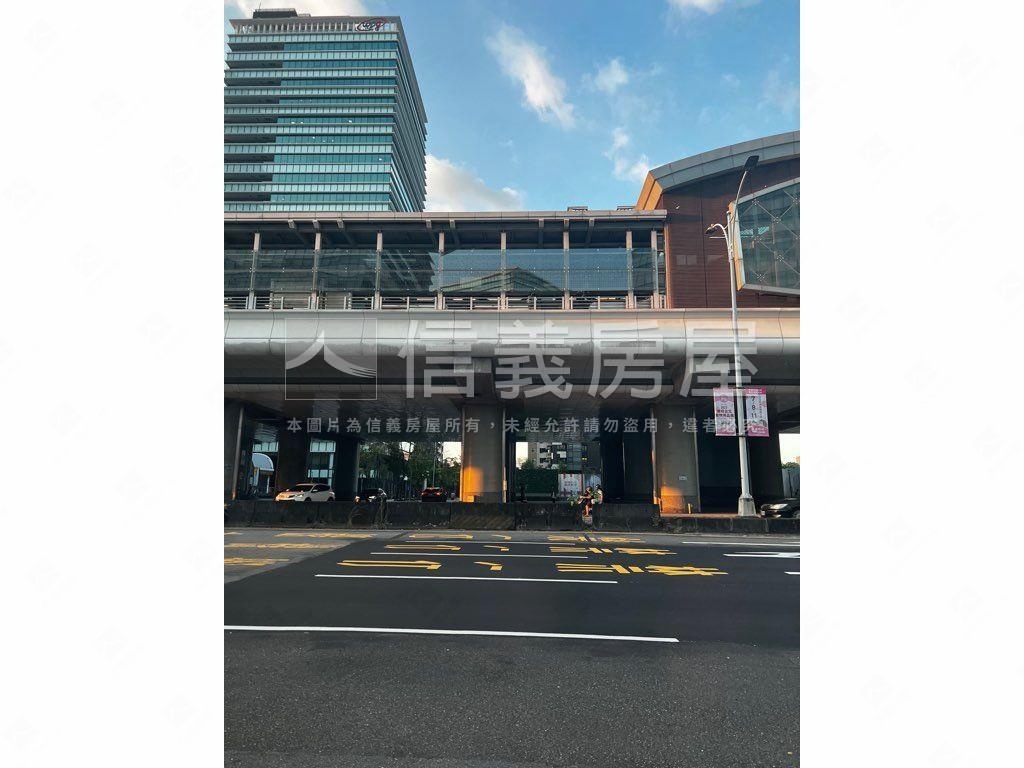 南港經貿店面房屋室內格局與周邊環境