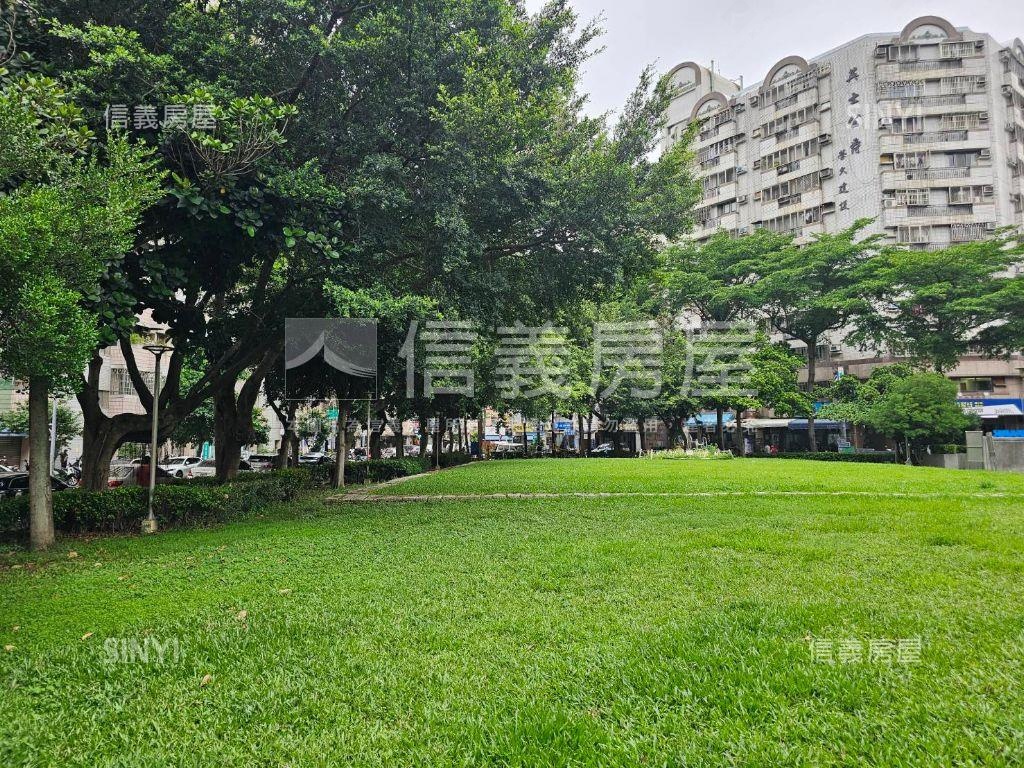 北區臨路８米面寬美透店房屋室內格局與周邊環境