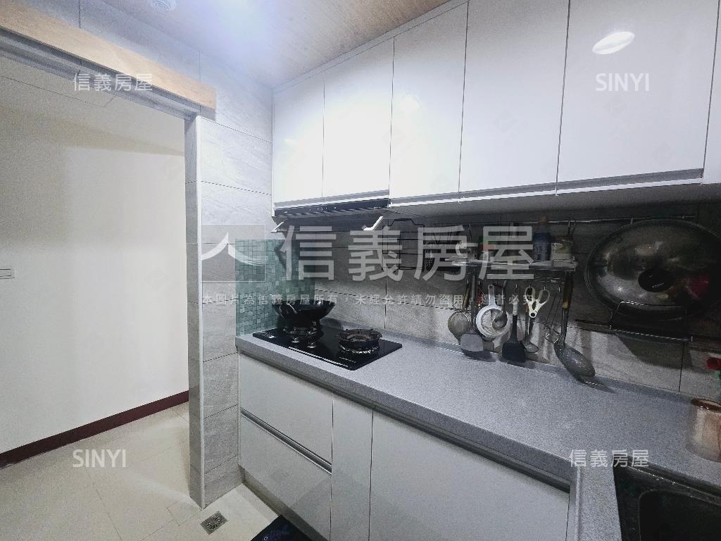 佳昌裝潢三房一和室房屋室內格局與周邊環境