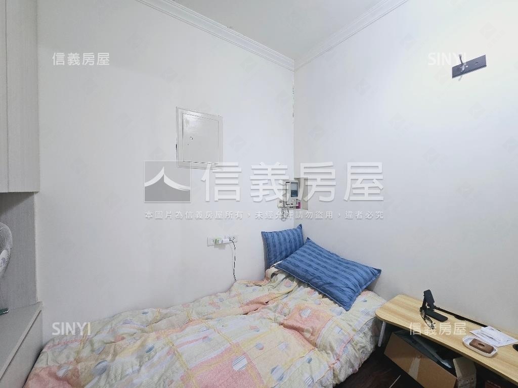 佳昌裝潢三房一和室房屋室內格局與周邊環境