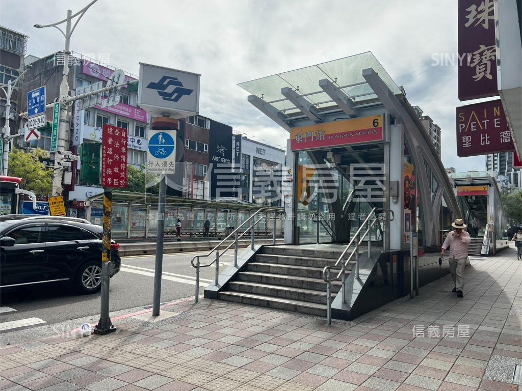 耕玉。四面採光三房坡車房屋室內格局與周邊環境