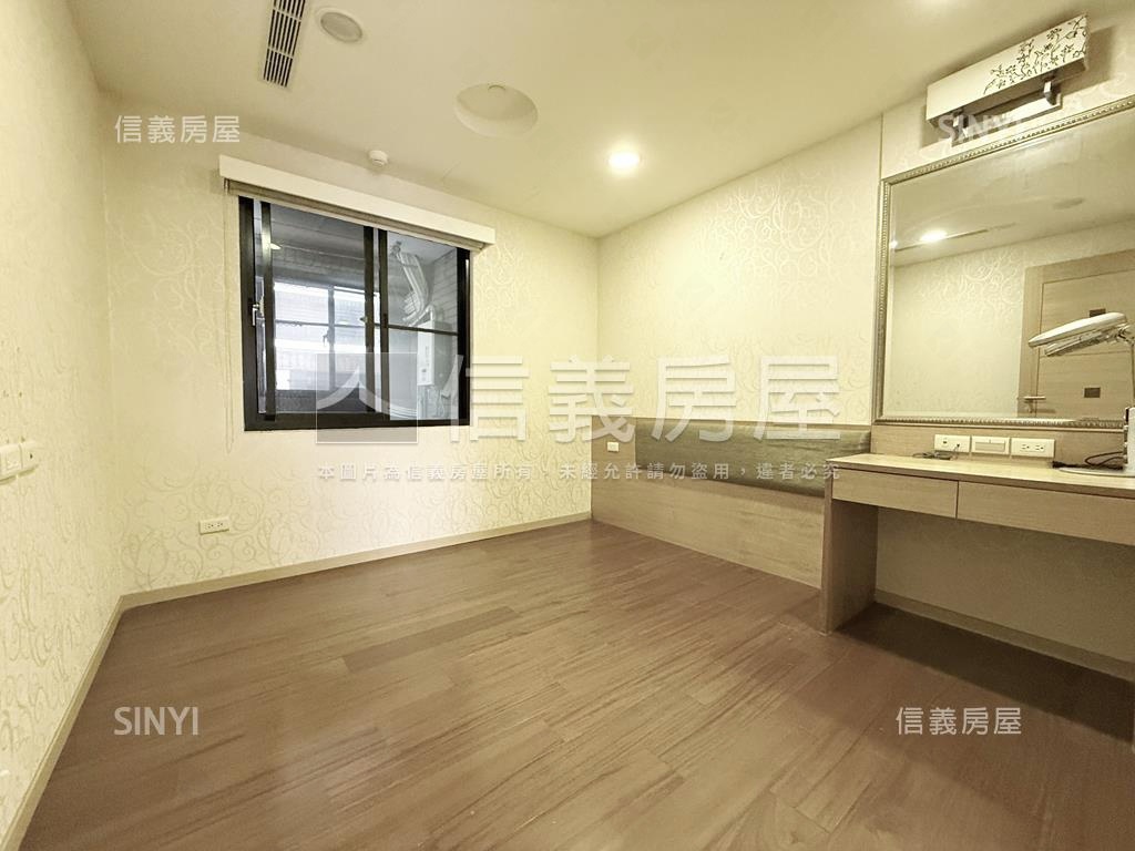 青石巨堂高樓尊爵樓中樓房屋室內格局與周邊環境