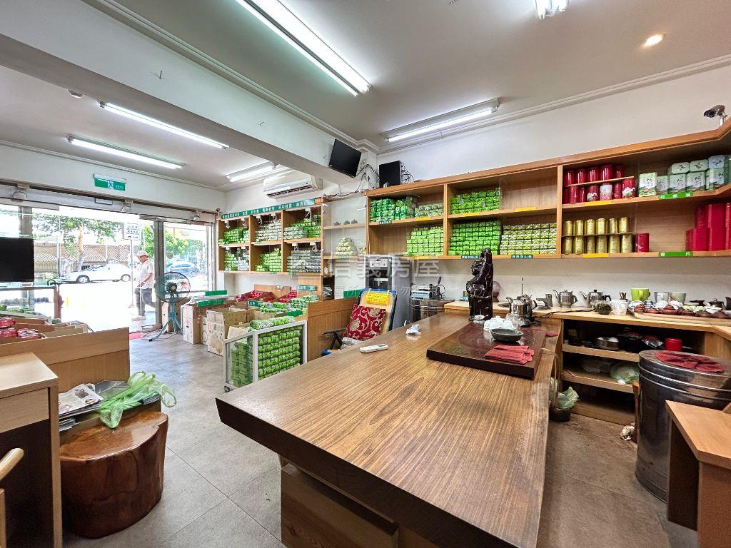 民生社區大面寬金店面房屋室內格局與周邊環境