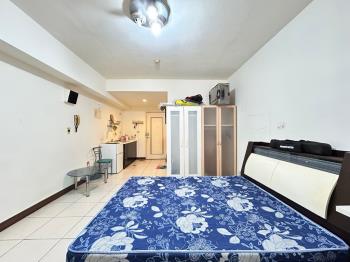 西區精誠商圈採光大套房