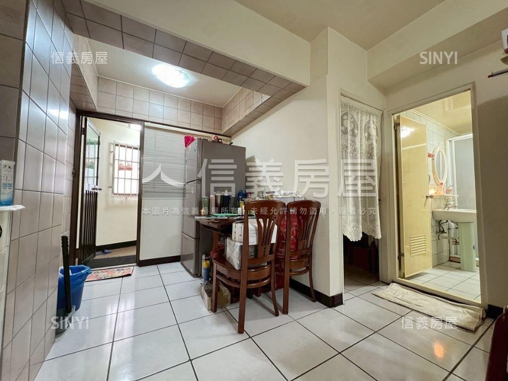 一中商圈一樓雅緻兩房房屋室內格局與周邊環境