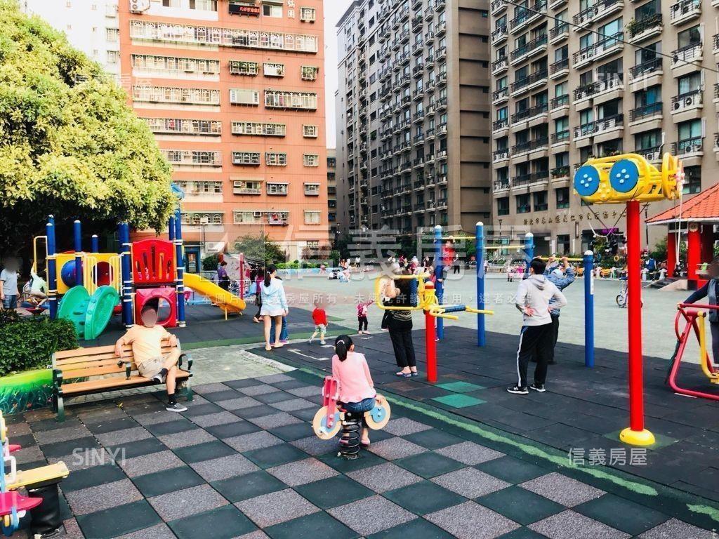 高雅裝潢明志透天別墅房屋室內格局與周邊環境