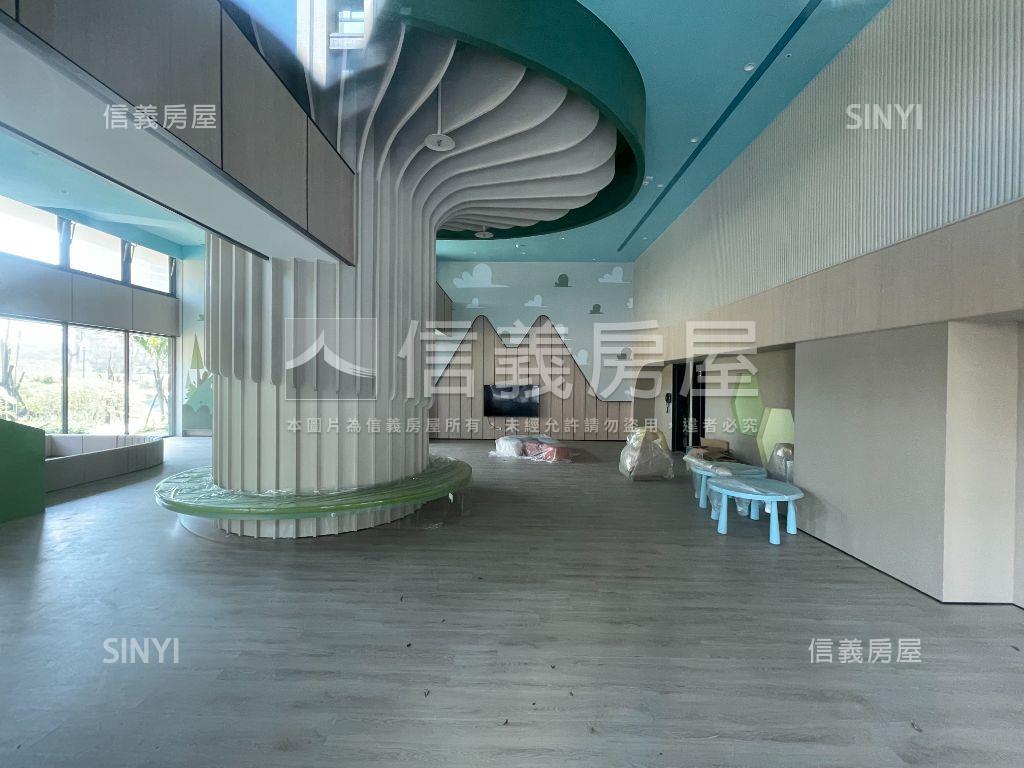 世界花園高樓小資２房房屋室內格局與周邊環境