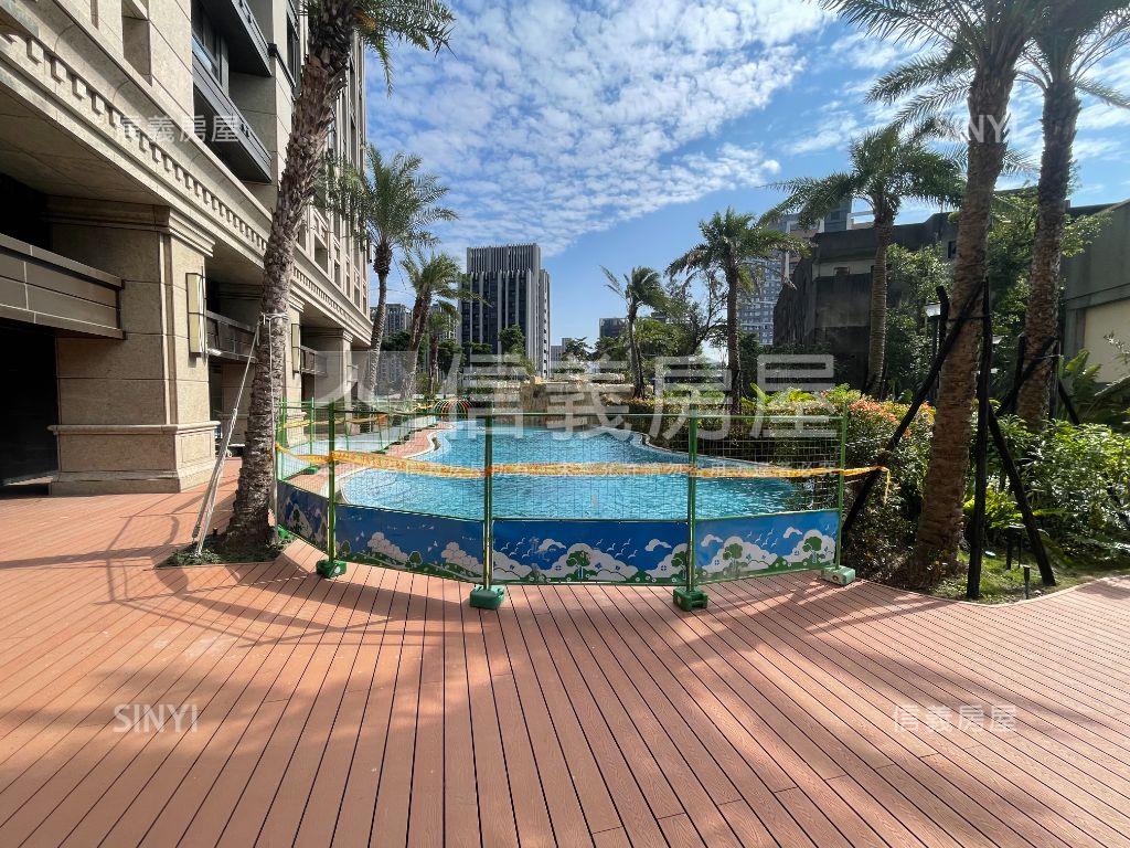 世界花園高樓小資２房房屋室內格局與周邊環境