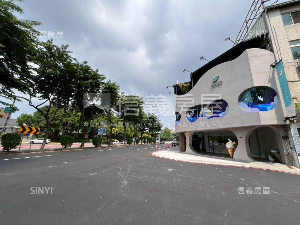 西區近五期親家御苑三房房屋室內格局與周邊環境