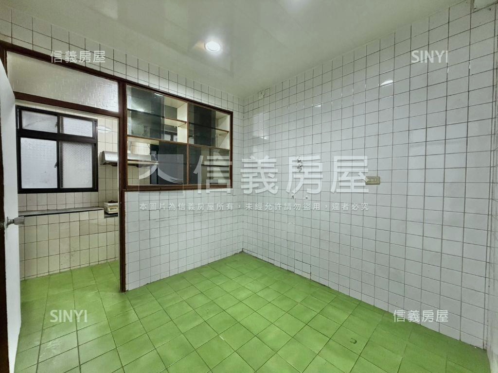 三民路，稀有公寓房屋室內格局與周邊環境