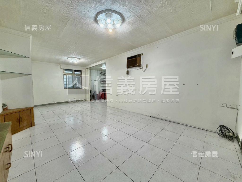 三民路，稀有公寓房屋室內格局與周邊環境