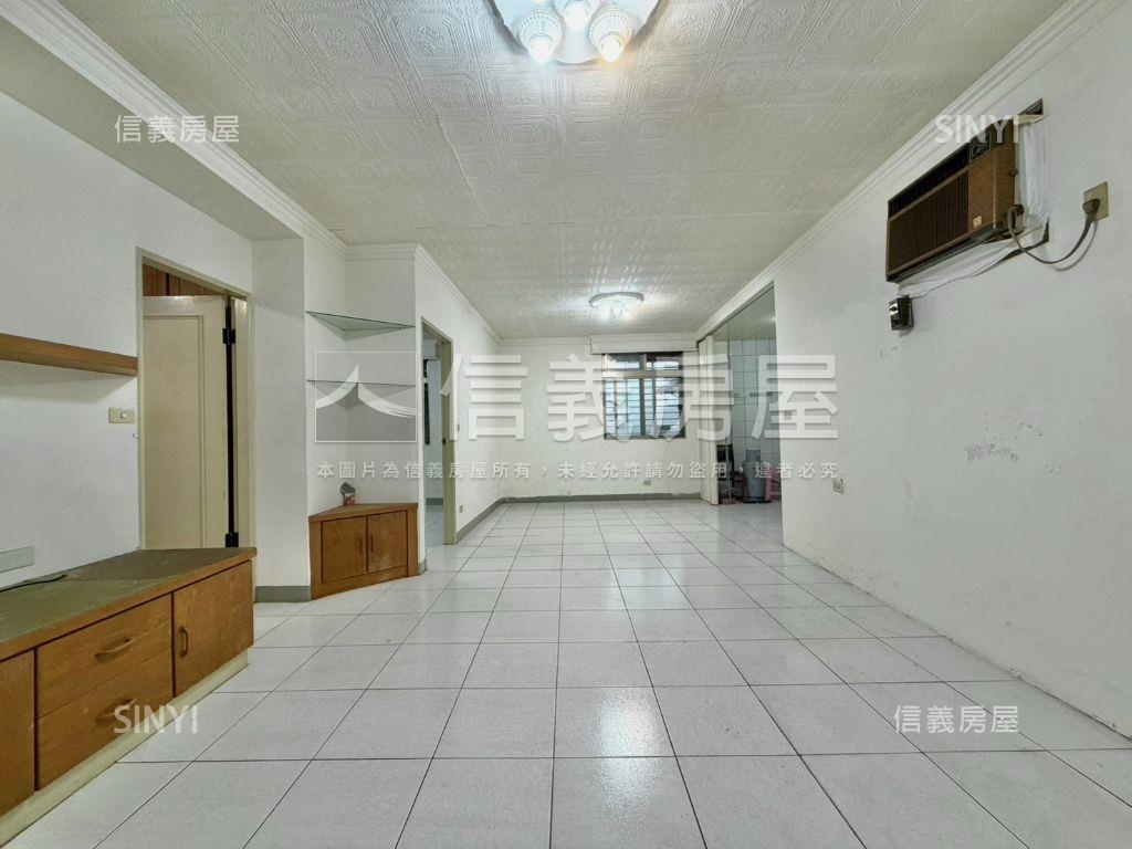 三民路，稀有公寓房屋室內格局與周邊環境