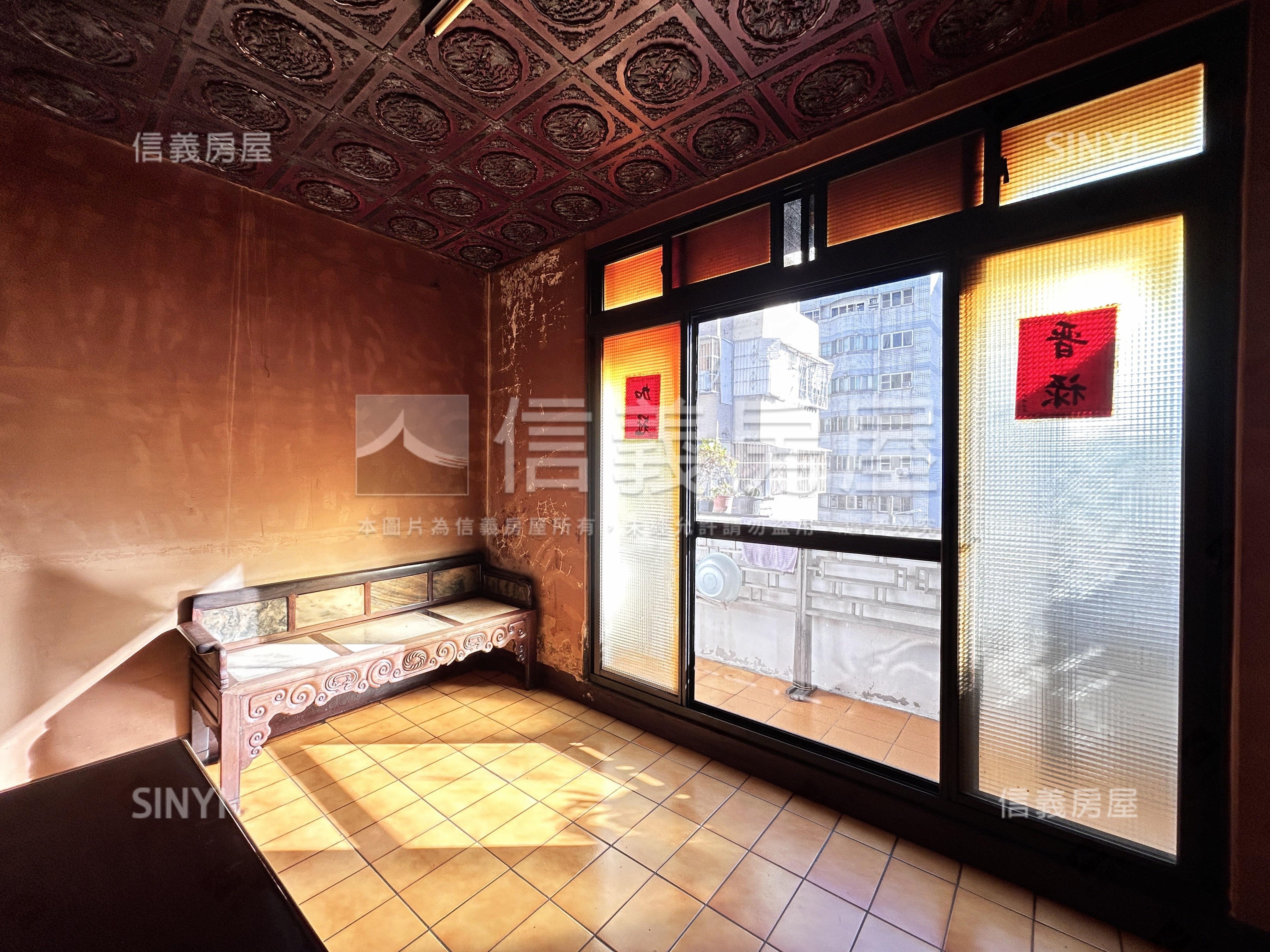 公益商圈精美街透天房屋室內格局與周邊環境