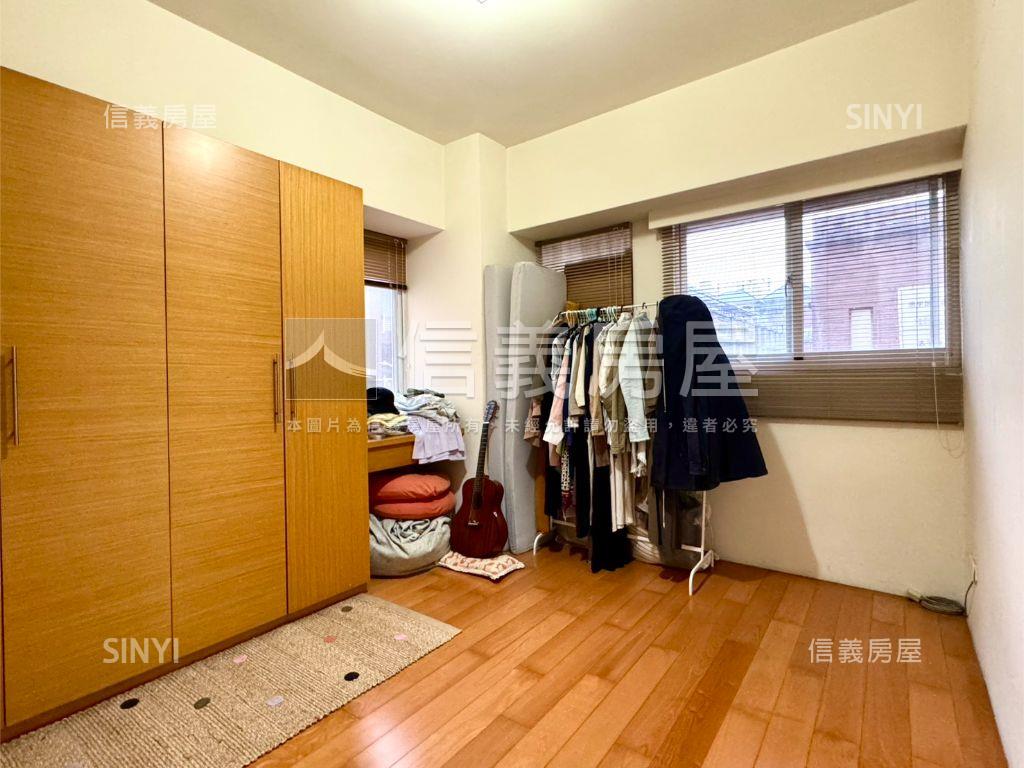 惠文３房雙面採光樹梢戶房屋室內格局與周邊環境