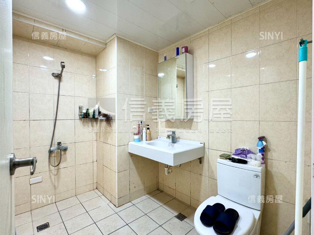 惠文３房雙面採光樹梢戶房屋室內格局與周邊環境