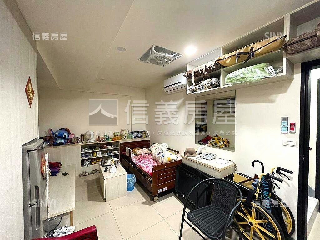 運動時代精美一樓車位房屋室內格局與周邊環境