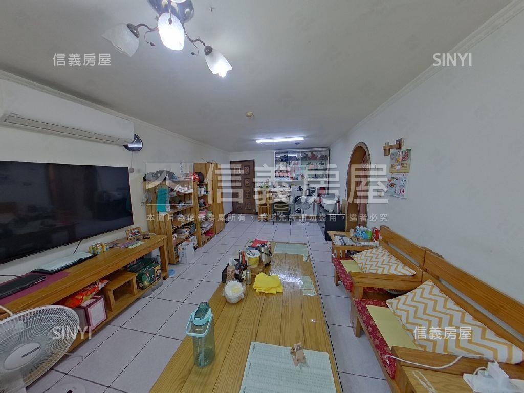 陽光國宅高樓採光大三房房屋室內格局與周邊環境