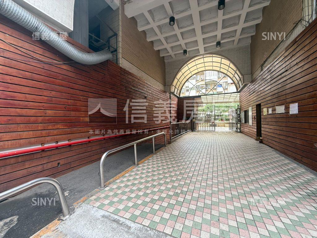 東海天廈收租金雞母房屋室內格局與周邊環境