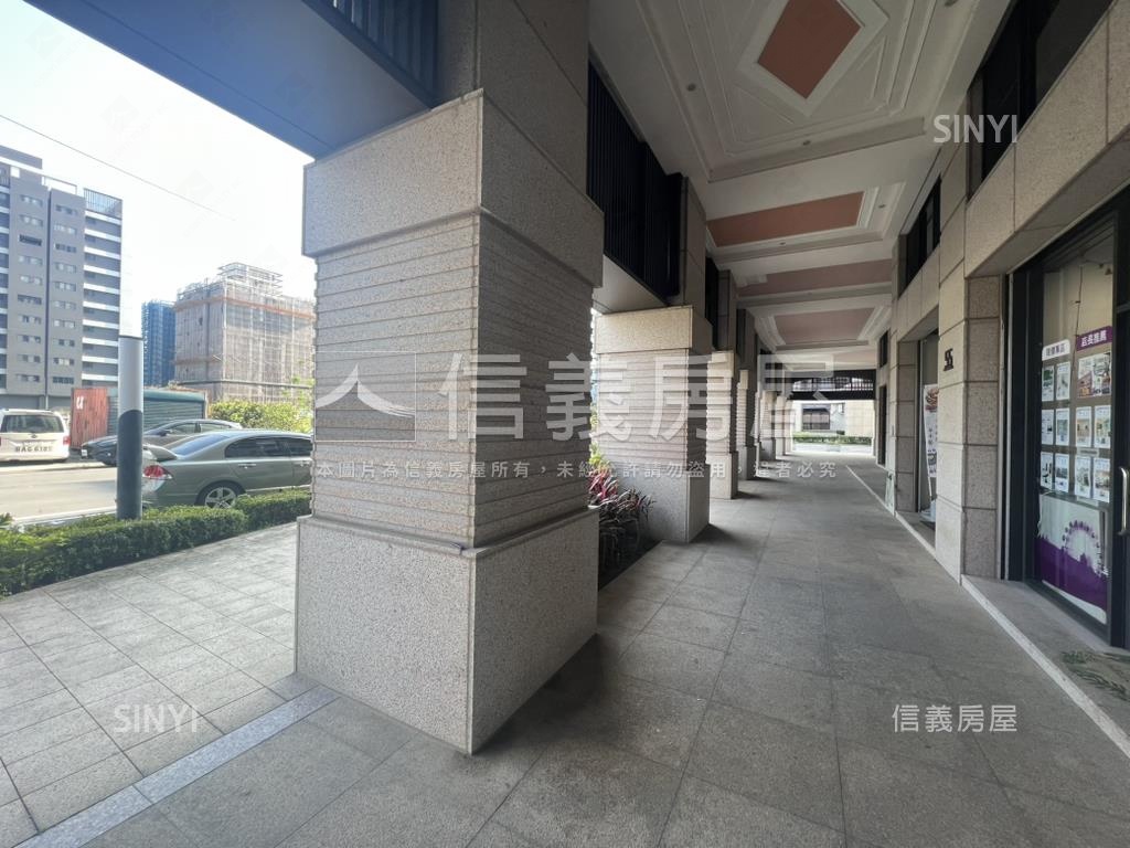 近鳳鳴火車站菁英薈２店面房屋室內格局與周邊環境