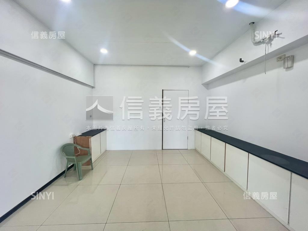 近鳳鳴火車站菁英薈２店面房屋室內格局與周邊環境