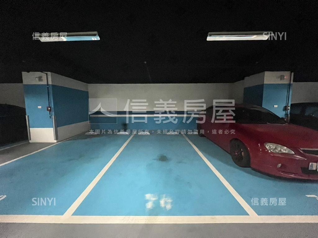 近鳳鳴火車站菁英薈２店面房屋室內格局與周邊環境