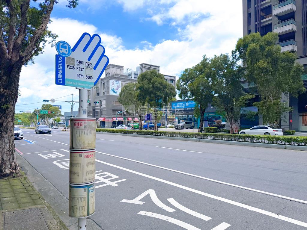 ＣＬＡＳＳＹＨＯＭＥ三房房屋室內格局與周邊環境