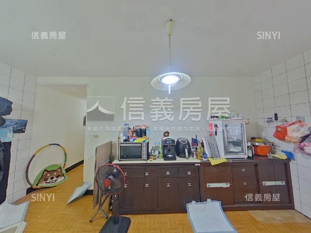 介壽稀有邊間公寓頂加房屋室內格局與周邊環境