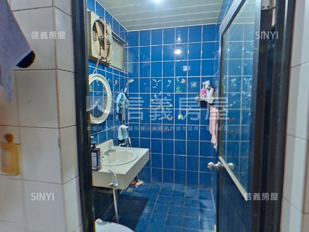 介壽稀有邊間公寓頂加房屋室內格局與周邊環境