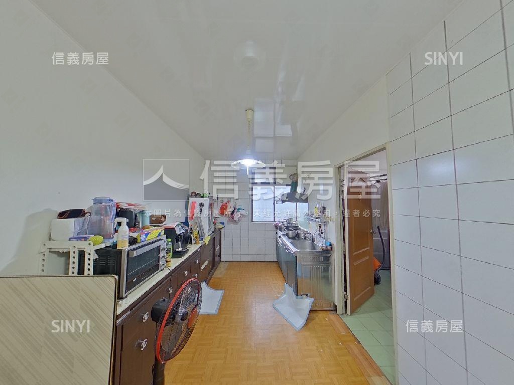 介壽稀有邊間公寓頂加房屋室內格局與周邊環境