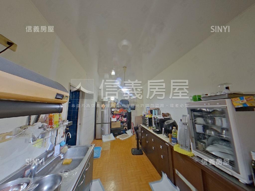 介壽稀有邊間公寓頂加房屋室內格局與周邊環境