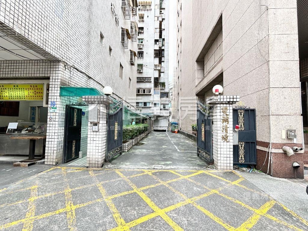 內湖捷運｜明亮典雅大戶房屋室內格局與周邊環境