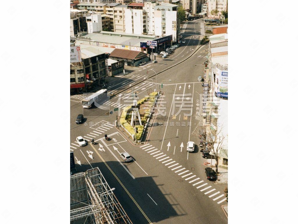 近興大低總價透天房屋室內格局與周邊環境