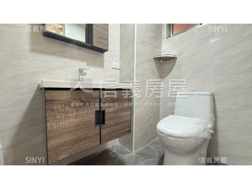 潭子重新整理三房華廈房屋室內格局與周邊環境