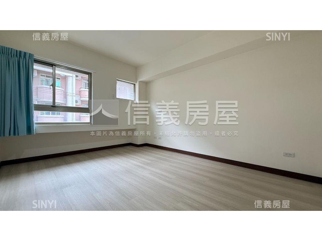 潭子重新整理三房華廈房屋室內格局與周邊環境