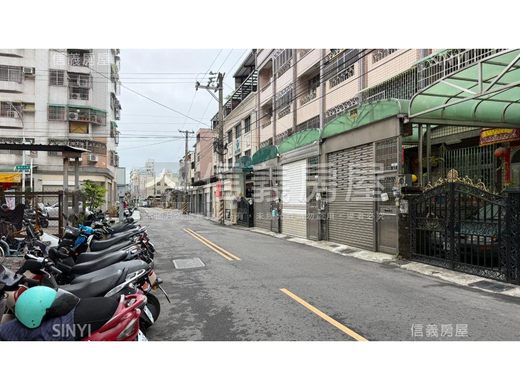 潭子重新整理三房華廈房屋室內格局與周邊環境