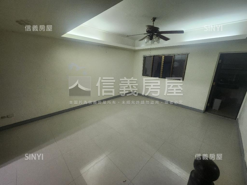 瓏山林邊間好美下疊房屋室內格局與周邊環境